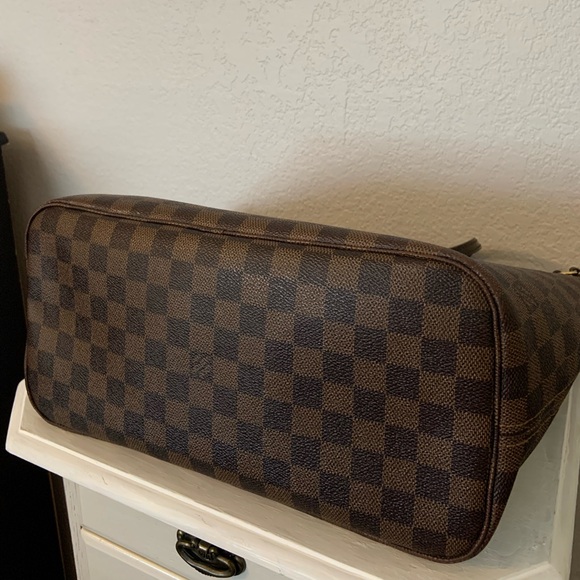 Louis Vuitton Bags Louis Vuitton Neverfull Mm Damier Ebene Bag
